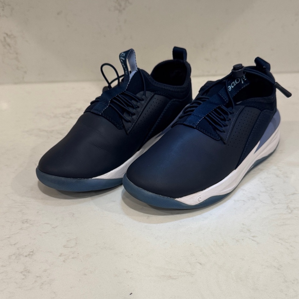 Women's Navy Cloves nursing shoes